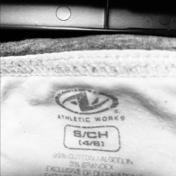 Girls shorts - Picture 2 of 3